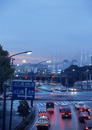日本最大の格安車検チェーンです